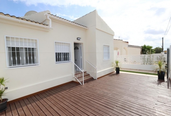 Resale - Villa - Torrevieja - San Luis