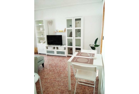 Resale - Apartment - Entre Naranjos