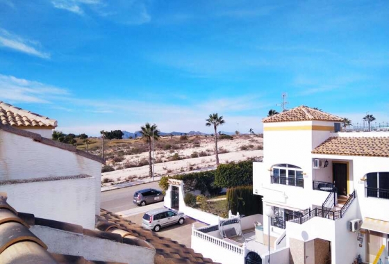 Resale - Apartment - Entre Naranjos