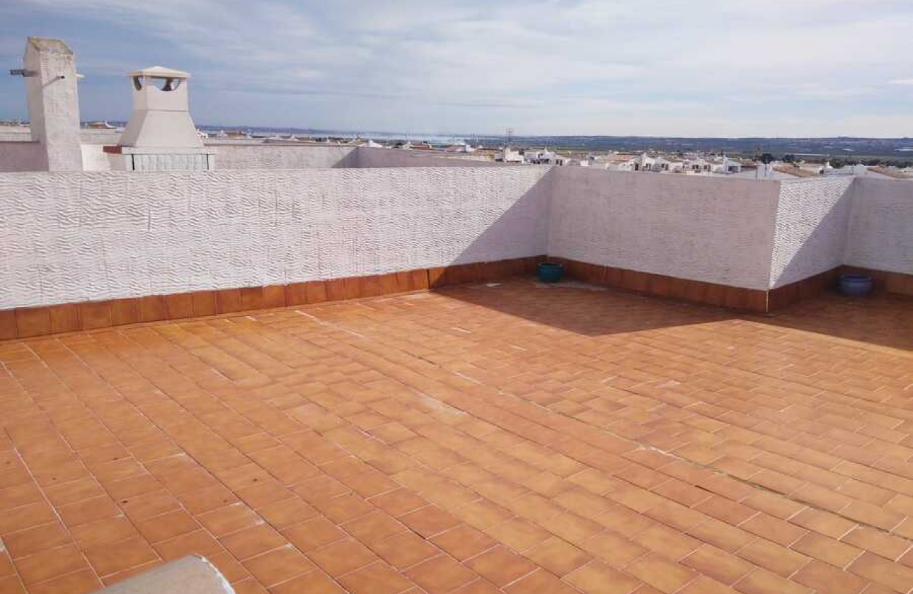 Resale - Apartment - Entre Naranjos