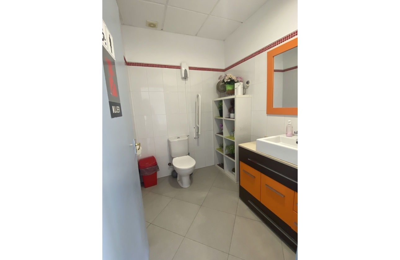 Resale - Commercial Unit - Orihuela - Vistabella Golf