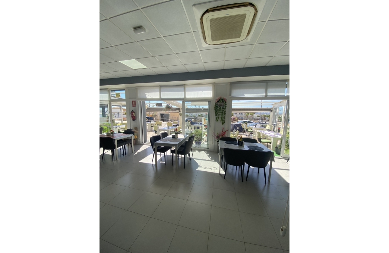 Resale - Commercial Unit - Orihuela - Vistabella Golf