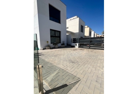 Reventa - Villa - Orihuela Costa - Lomas de Cabo Roig