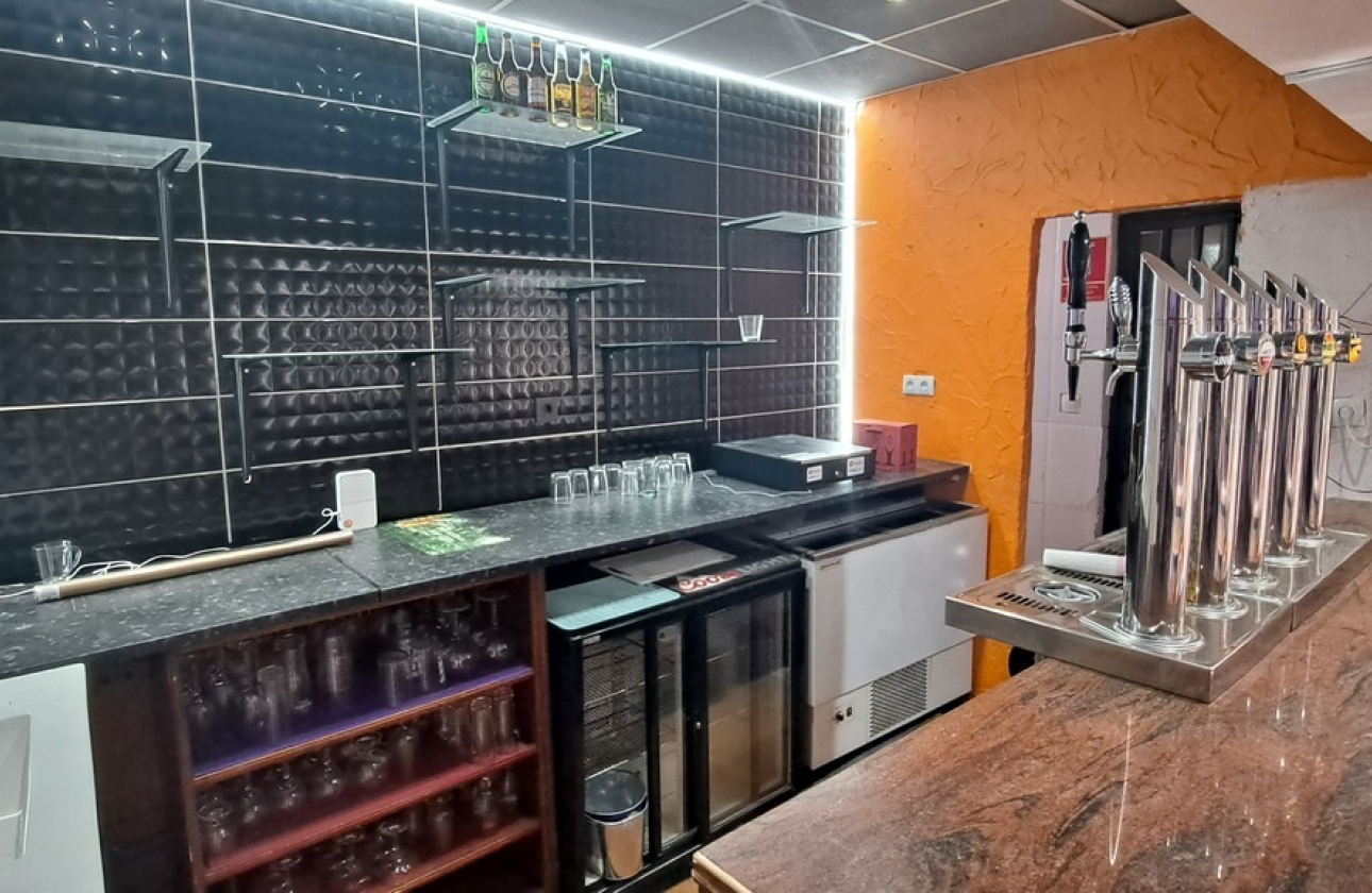 Resale - Commercial Unit - Orihuela Costa - Los Dolses