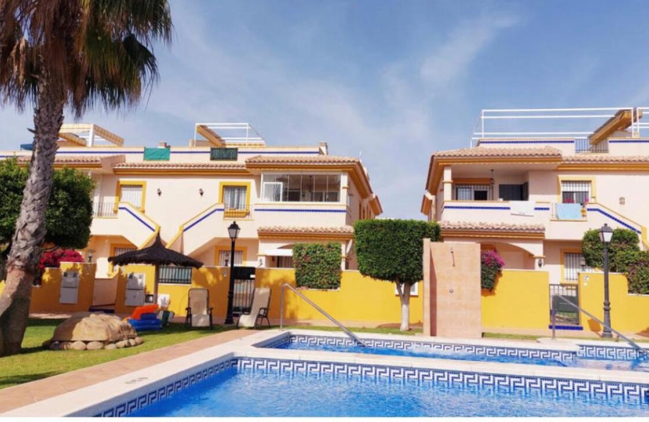 Rynek wtórny - Apartament - Orihuela Costa - Lomas de Cabo Roig