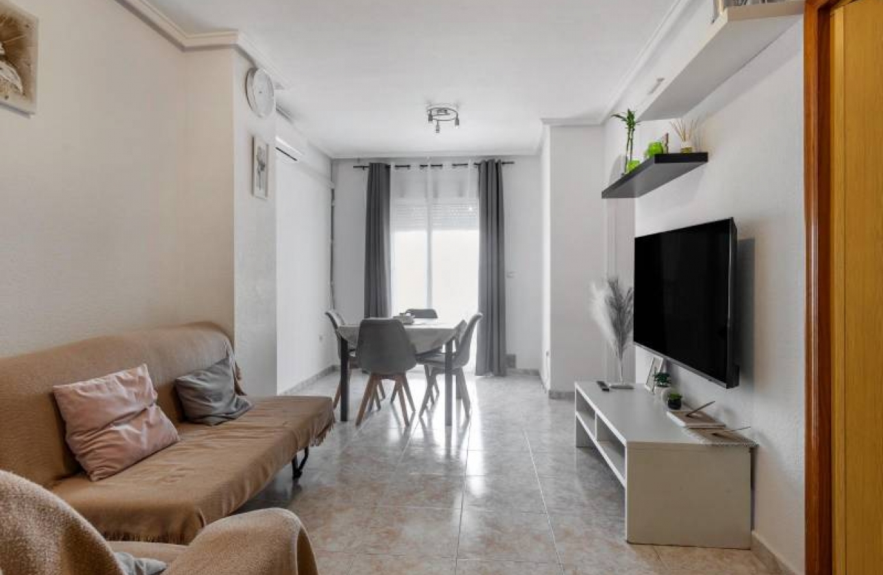 Resale - Apartment - Torrevieja - Nueva Torrevieja