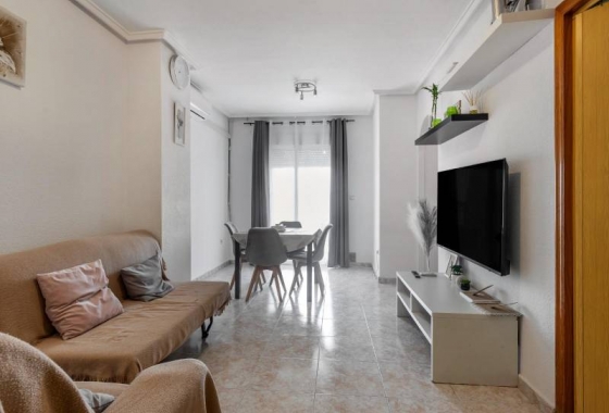 Resale - Apartment - Torrevieja - Nueva Torrevieja