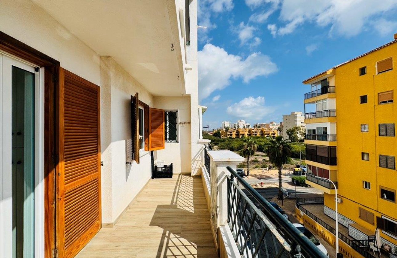 Rynek wtórny - Apartament - Torrevieja - Los Europeos