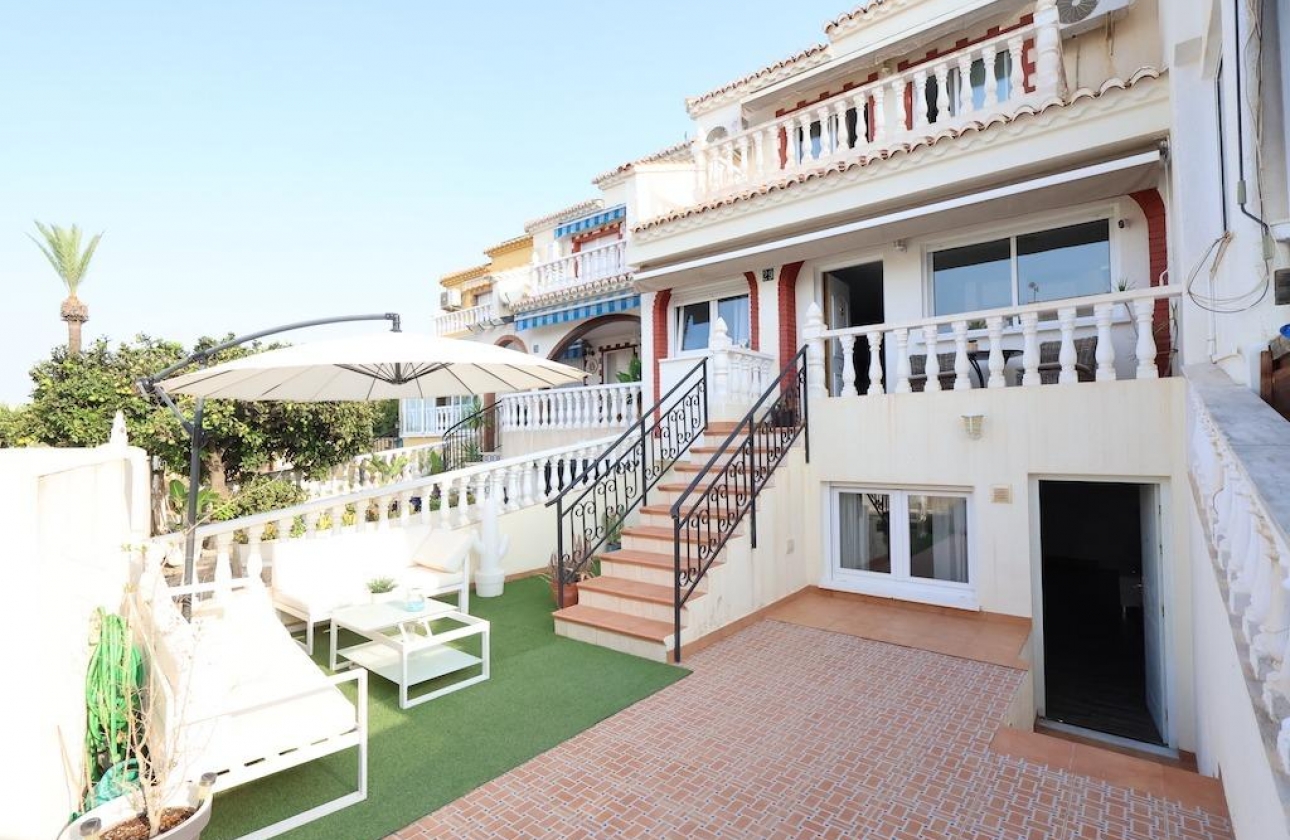 Resale - Semi-detached - Torrevieja - Torretas