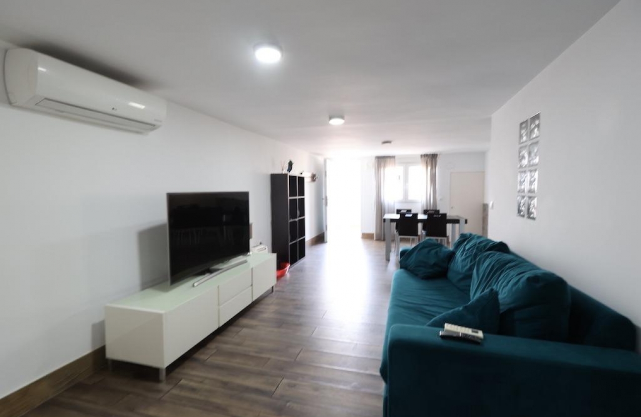 Resale - Semi-detached - Torrevieja - Torretas