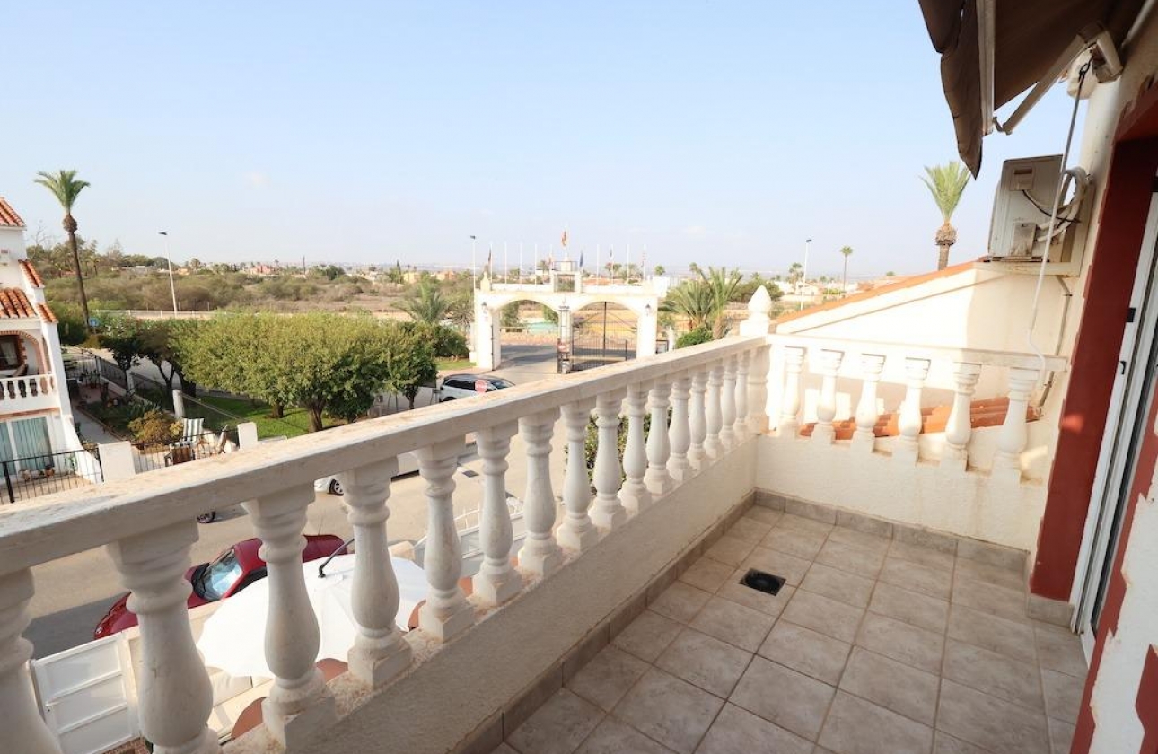 Resale - Semi-detached - Torrevieja - Torretas