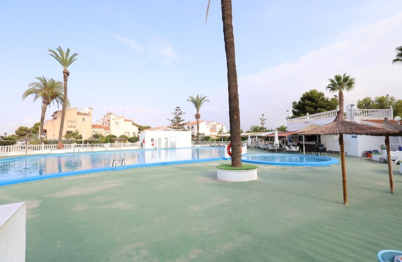 Resale - Semi-detached - Torrevieja - Torretas