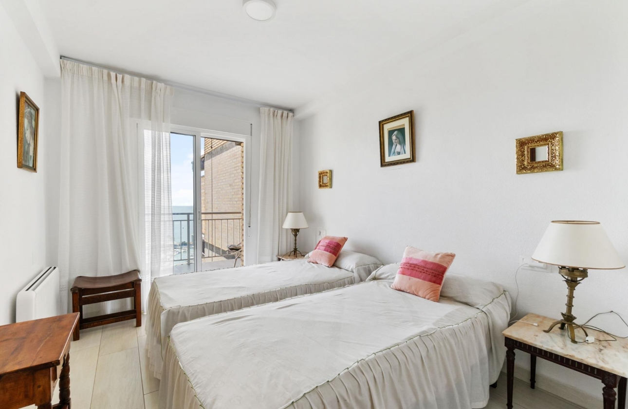 Resale - Apartment - Orihuela Costa - Aguamarina