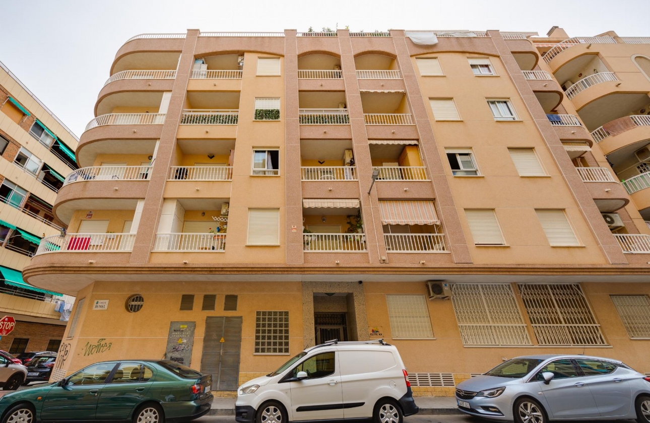 Rynek wtórny - Apartament - Torrevieja - Playa del Acequión