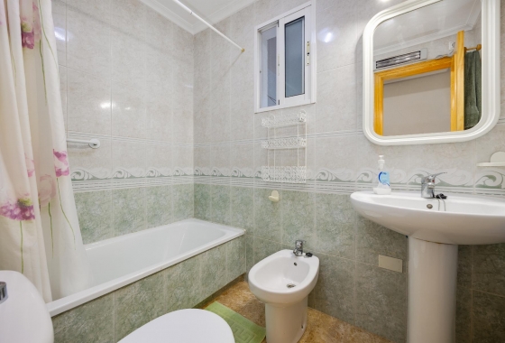 Rynek wtórny - Apartament - Torrevieja - Playa del Acequión