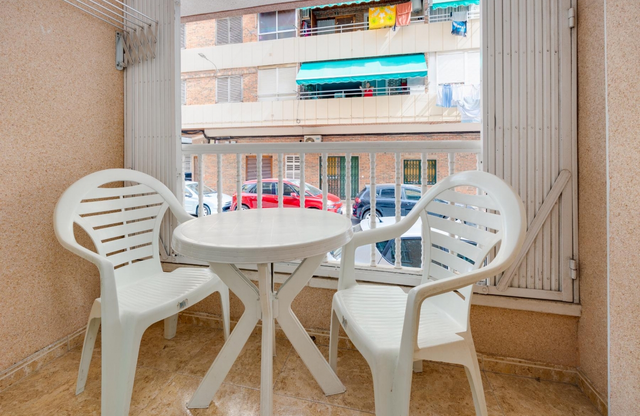 Rynek wtórny - Apartament - Torrevieja - Playa del Acequión