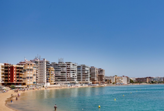 Rynek wtórny - Apartament - Torrevieja - Playa del Acequión