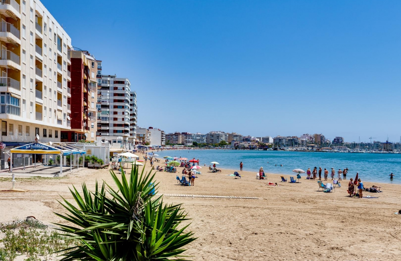 Rynek wtórny - Apartament - Torrevieja - Playa del Acequión