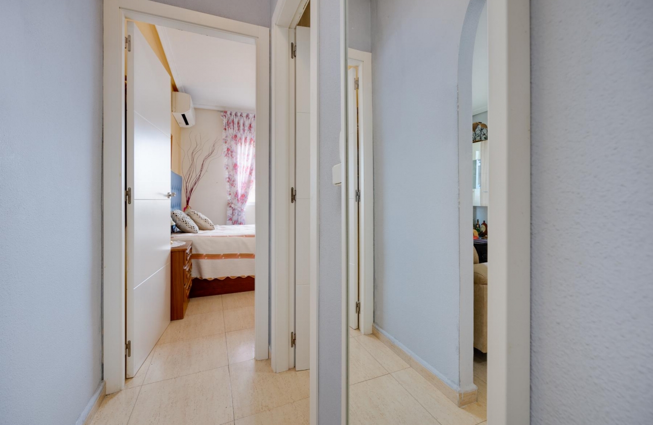 Rynek wtórny - Apartament - Torrevieja - Playa de los Locos