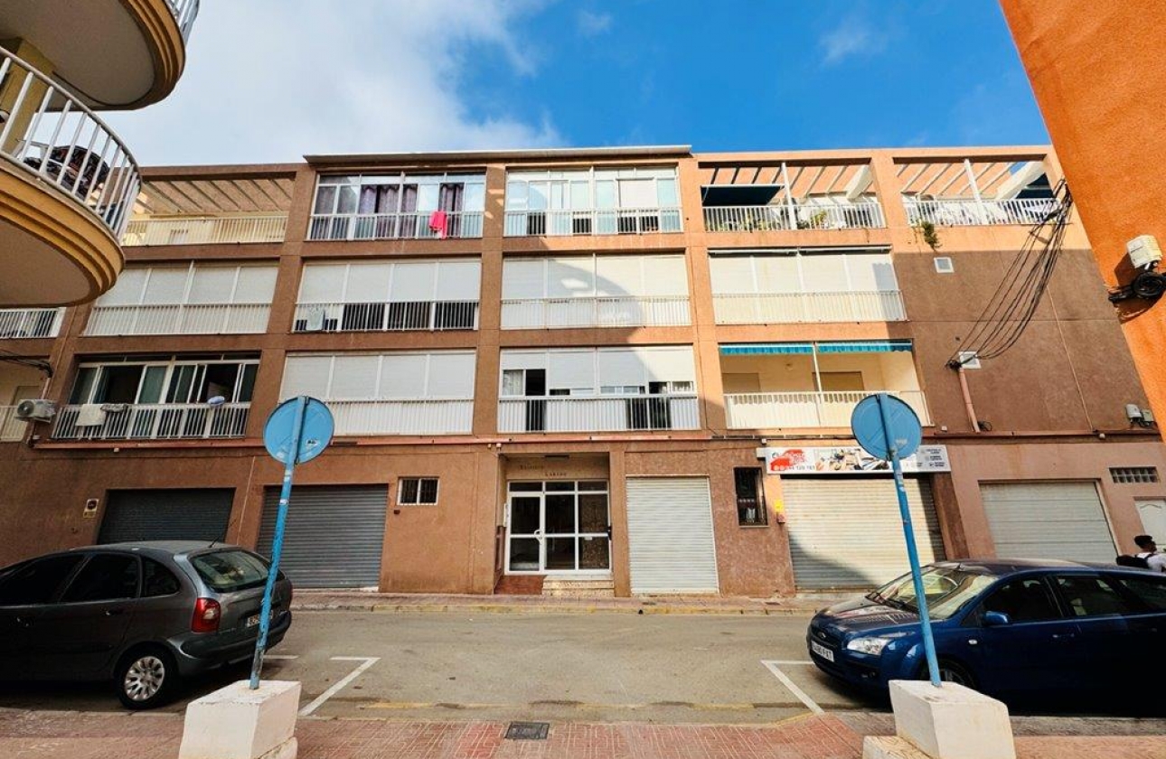 Resale - Apartment - Torrevieja - La Mata