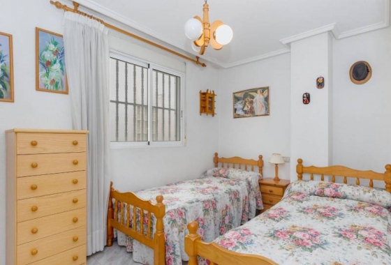 Resale - Apartment - Torrevieja - Estacion de autobuses