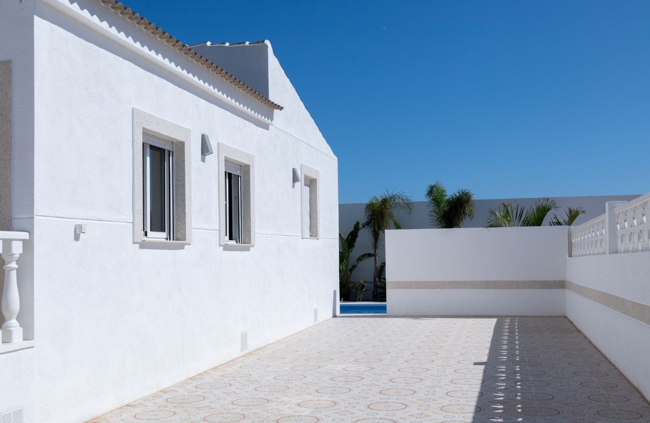 Resale - Villa - Torrevieja - San Luis