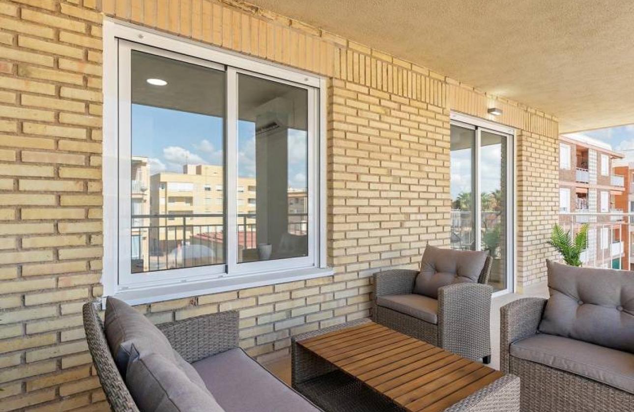 Rynek wtórny - Apartament - Torrevieja - Playa De Los Naufragos