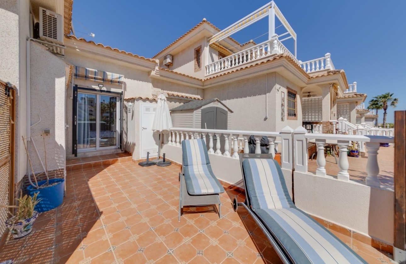 Resale - Villa - Orihuela Costa - Los Dolses