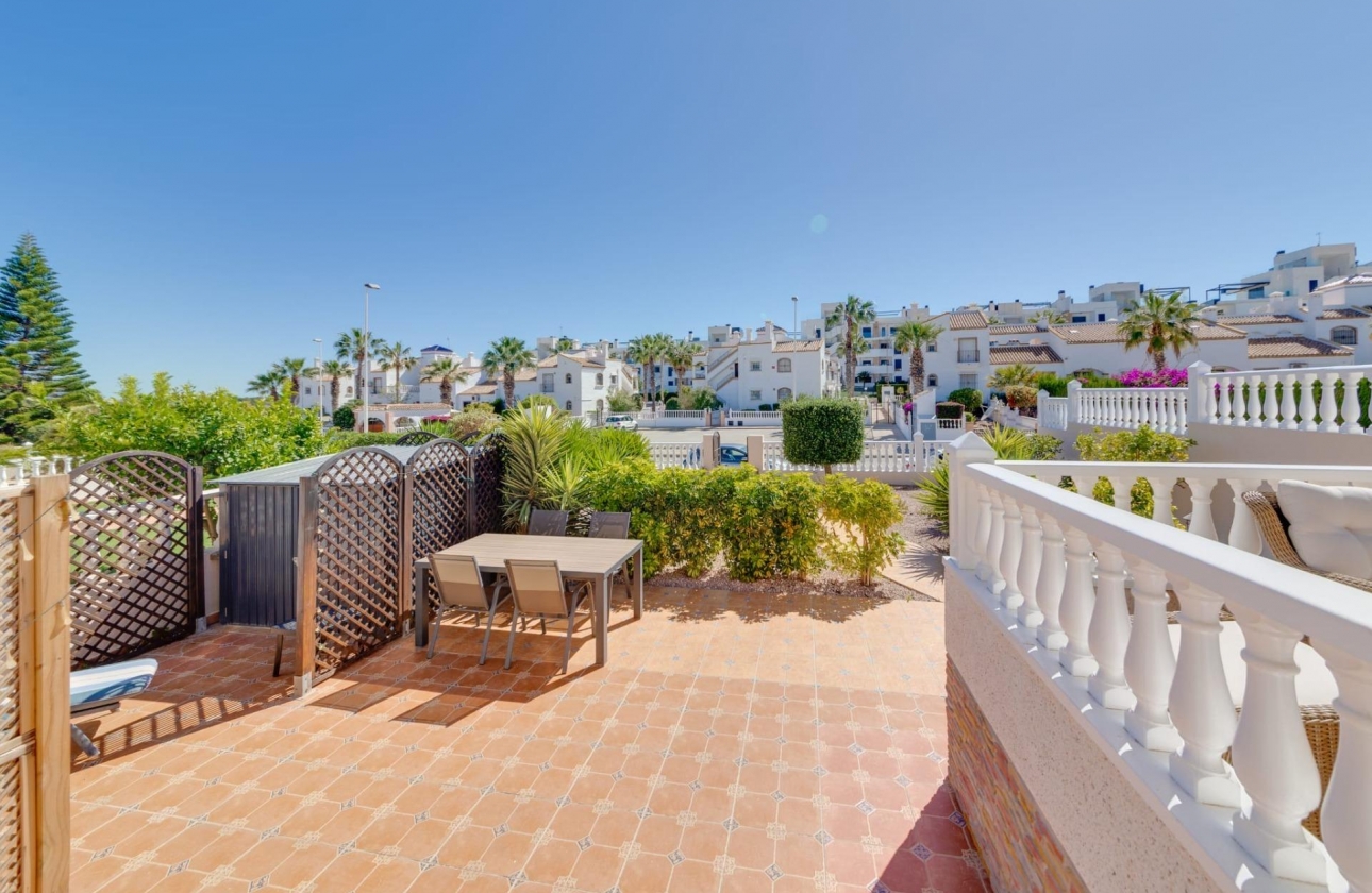 Resale - Villa - Orihuela Costa - Los Dolses