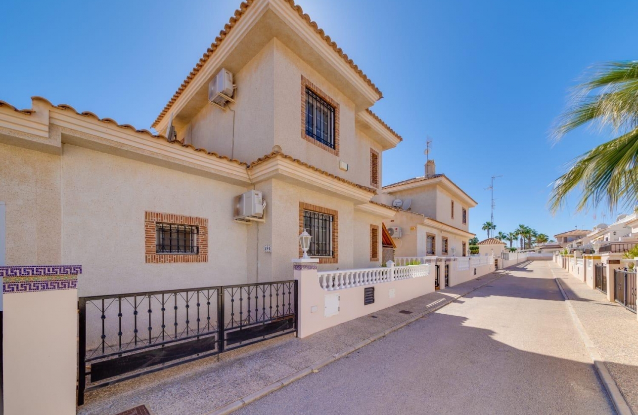 Rynek wtórny - Villa - Orihuela Costa - Los Dolses