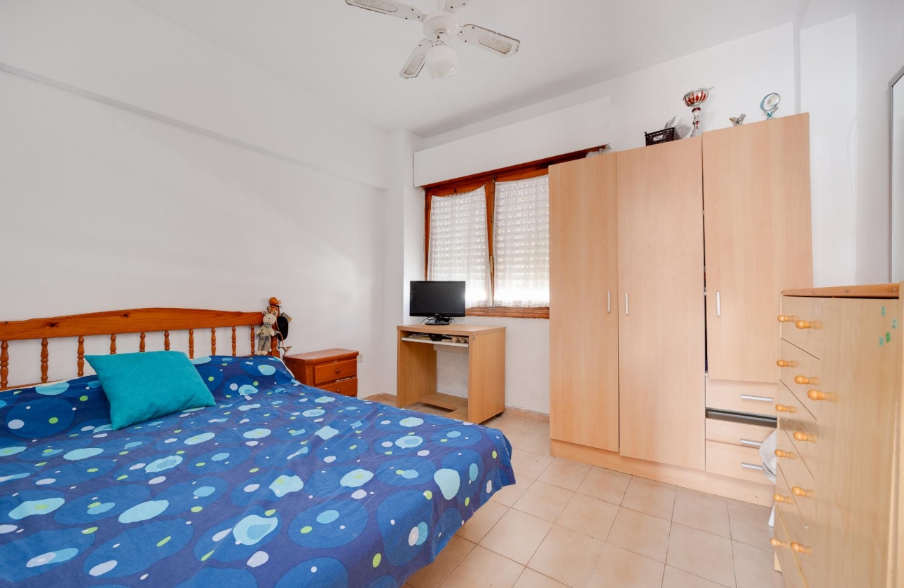 Reventa - Bungalow - Torrevieja - Playa De Los Naufragos