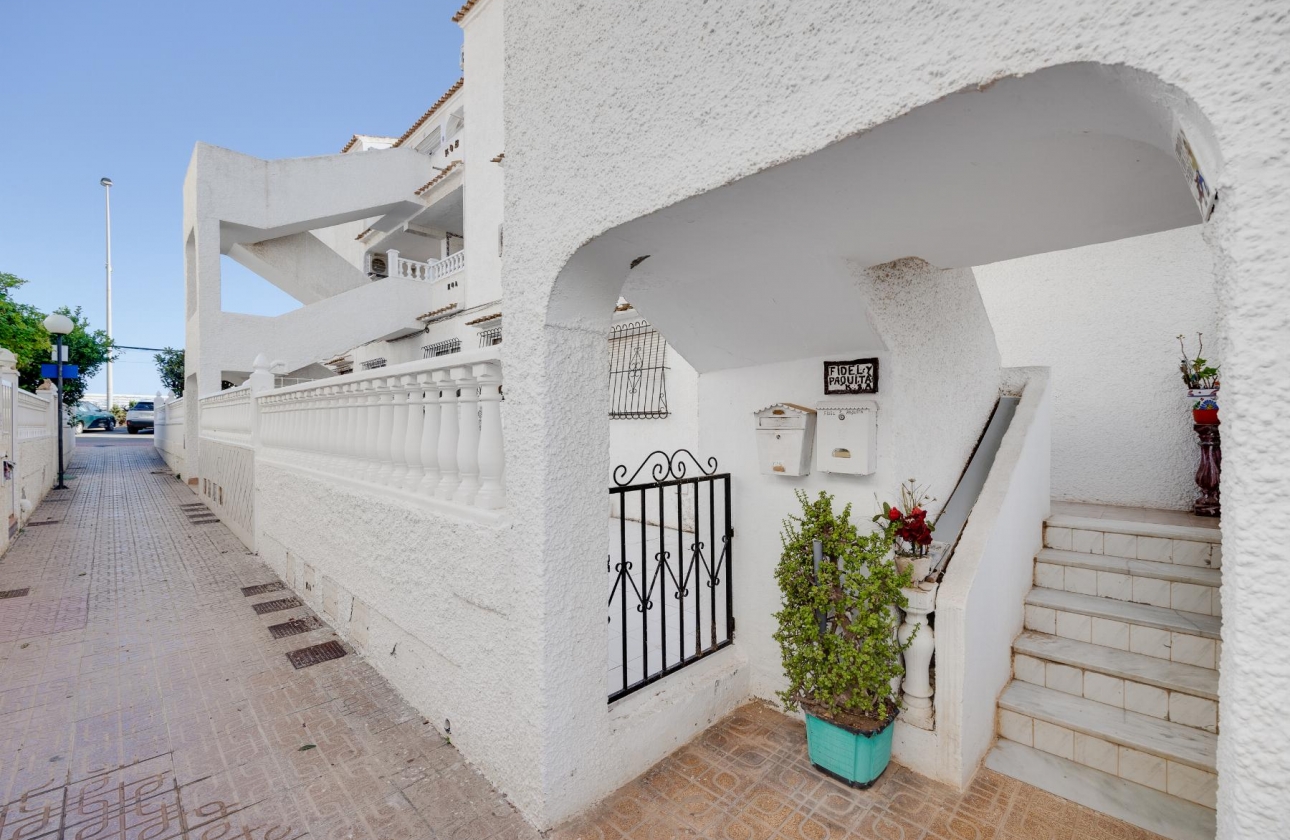 Reventa - Bungalow - Torrevieja - Playa De Los Naufragos