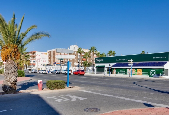 Rynek wtórny - Bungalow - Torrevieja - Playa De Los Naufragos