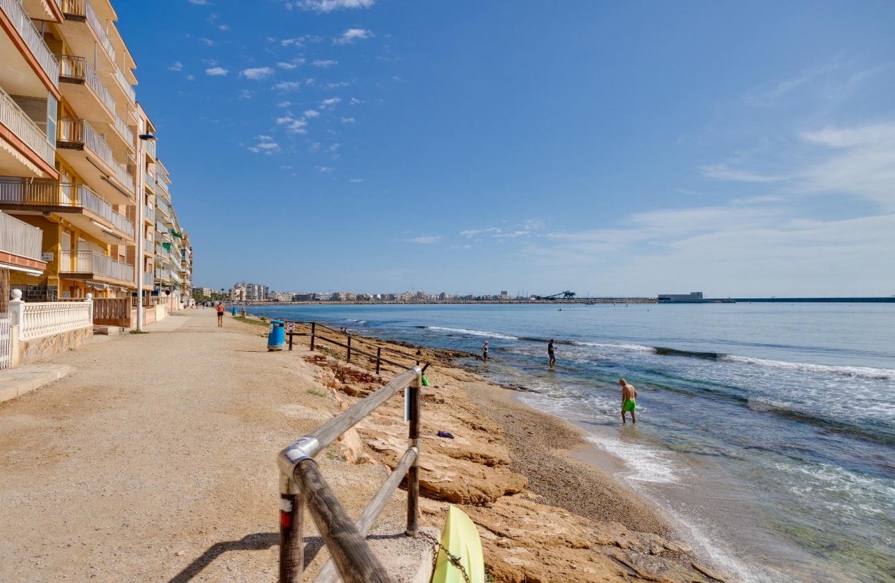 Rynek wtórny - Bungalow - Torrevieja - Playa De Los Naufragos