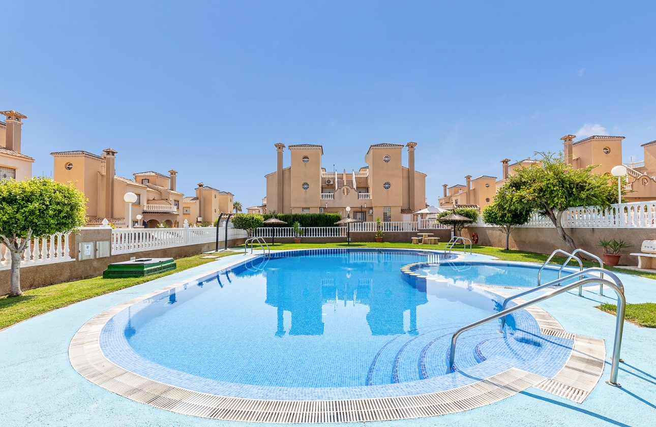 Rynek wtórny - Villa - Orihuela Costa - Lomas de Cabo Roig