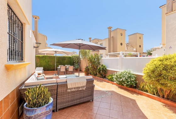 Rynek wtórny - Villa - Orihuela Costa - Lomas de Cabo Roig