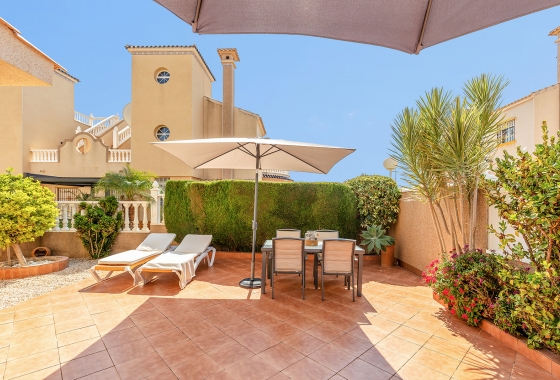 Resale - Villa - Orihuela Costa - Lomas de Cabo Roig