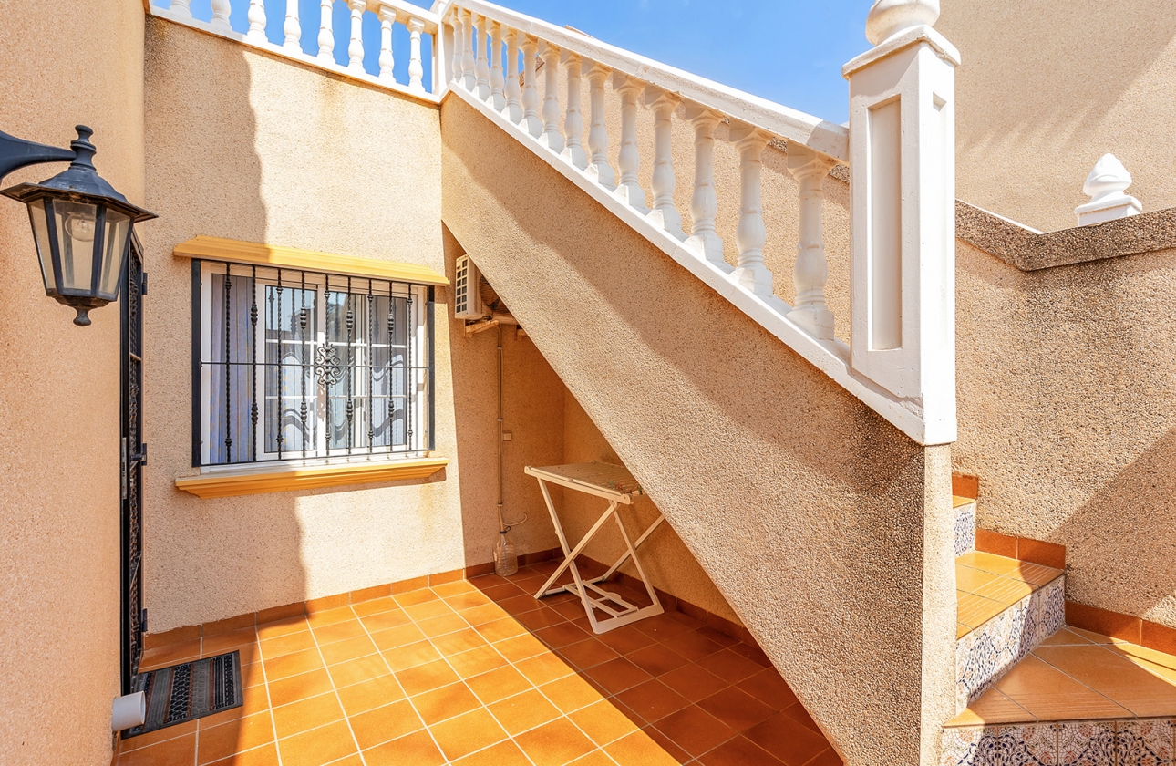 Rynek wtórny - Villa - Orihuela Costa - Lomas de Cabo Roig