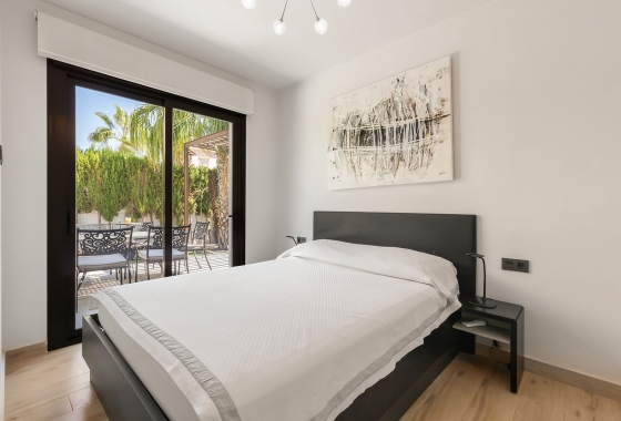 Rynek wtórny - Villa - Orihuela Costa - Lomas de Cabo Roig