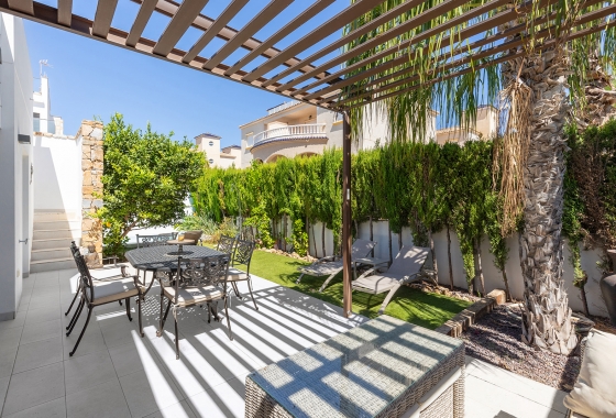 Rynek wtórny - Villa - Orihuela Costa - Lomas de Cabo Roig