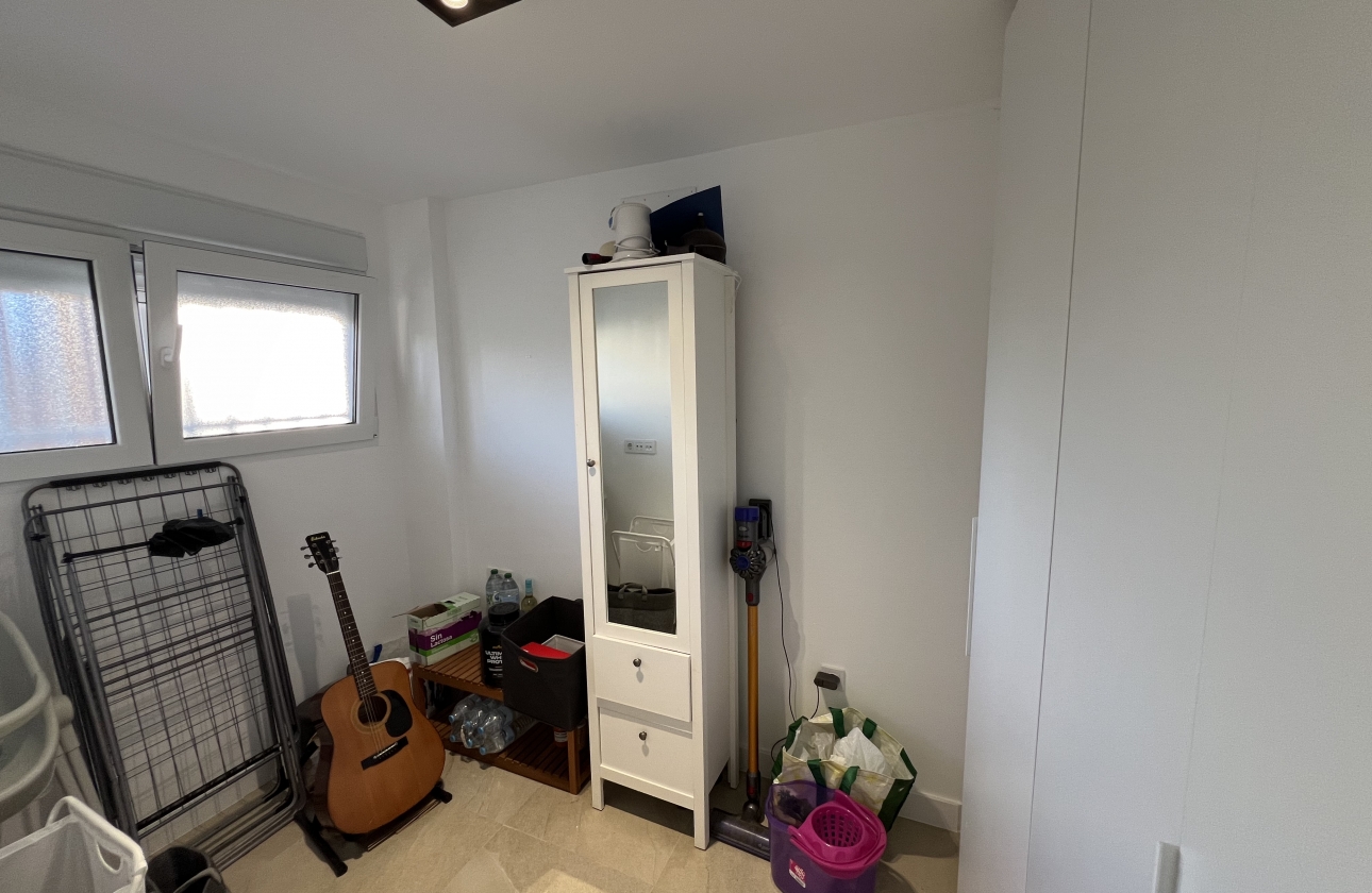 Resale - Apartment - Torrevieja - La Veleta