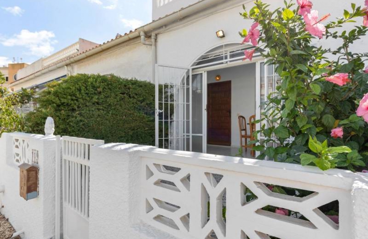 Resale - Bungalow - Torrevieja - San Luis