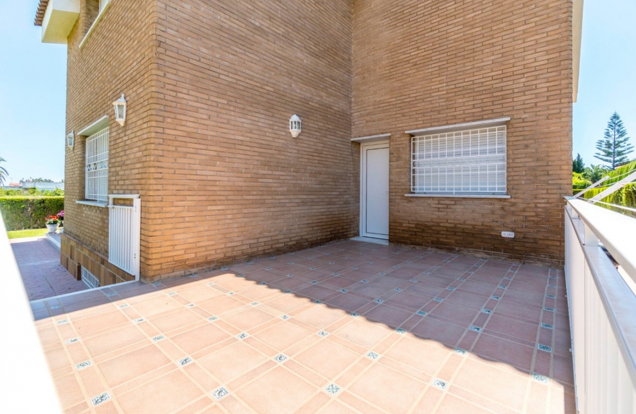 Rynek wtórny - Villa - Torrevieja - La veleta