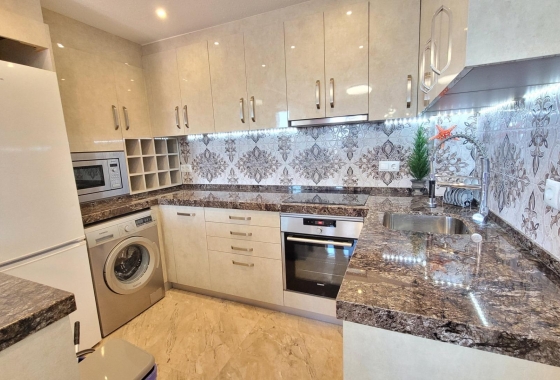 Resale - Apartment - Torrevieja - La Mata