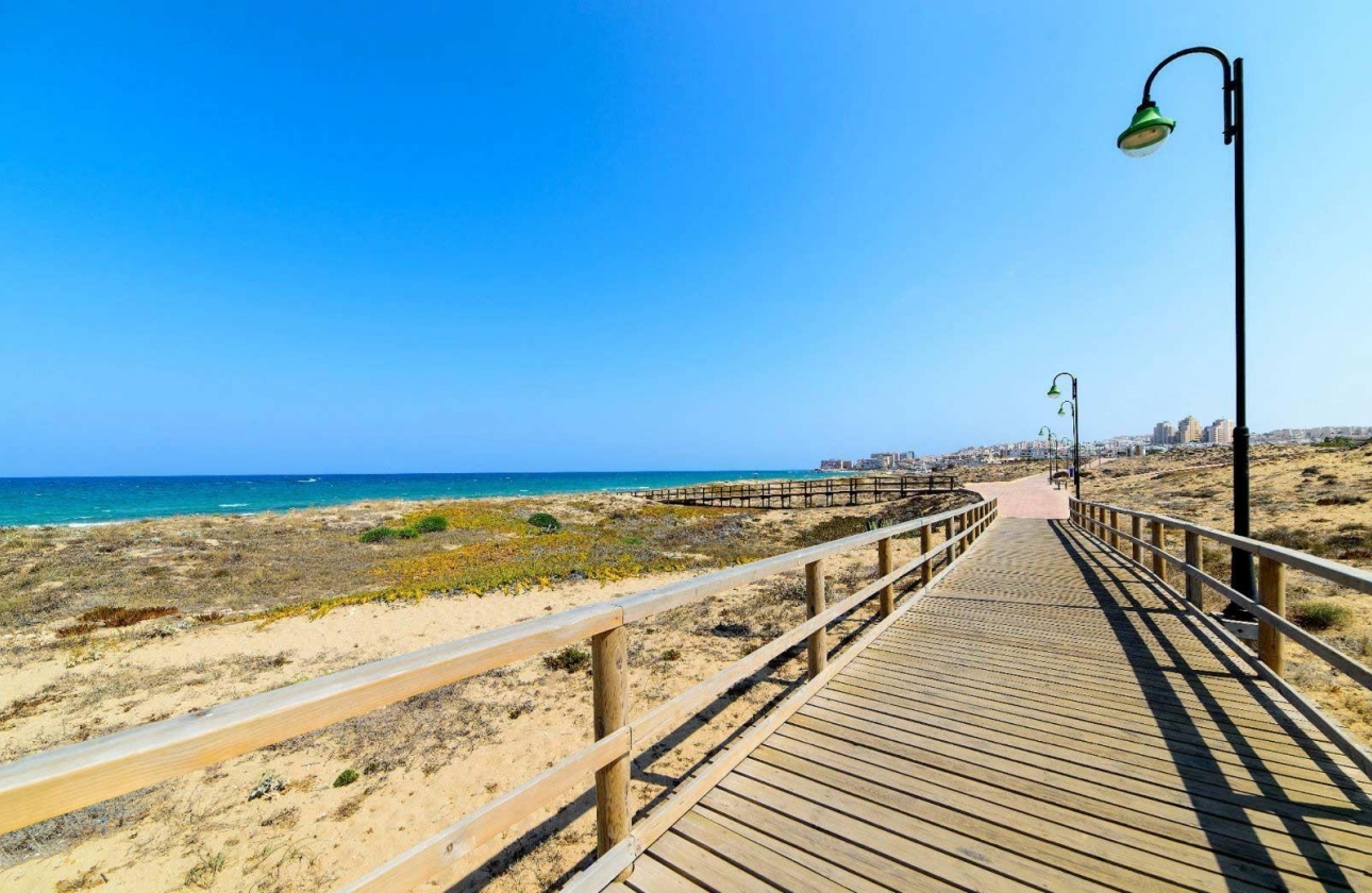 Resale - Apartment - Torrevieja - La Mata