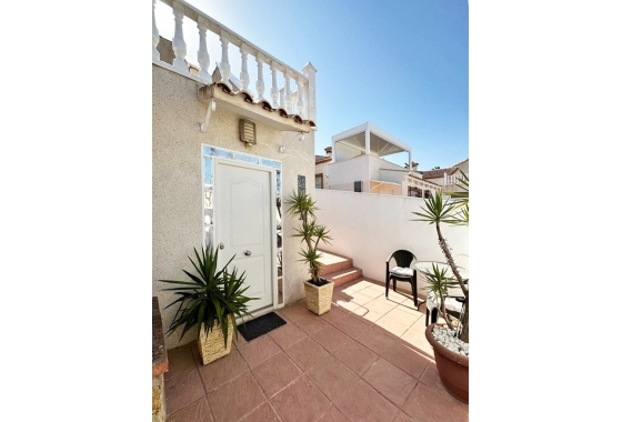 Resale - Terraced house - San Miguel de Salinas