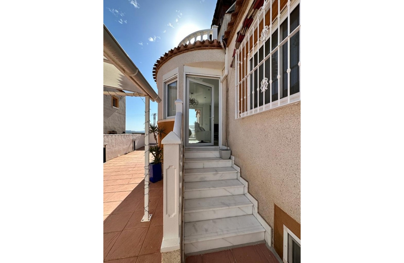 Resale - Terraced house - San Miguel de Salinas