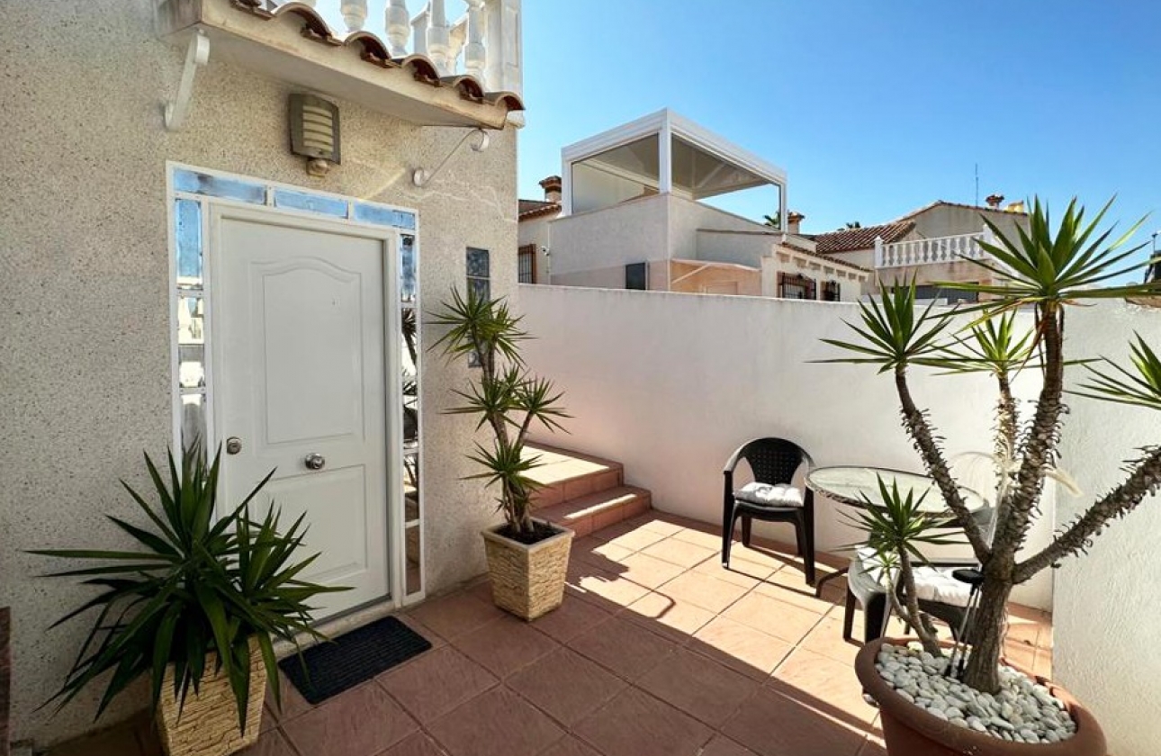 Resale - Terraced house - San Miguel de Salinas