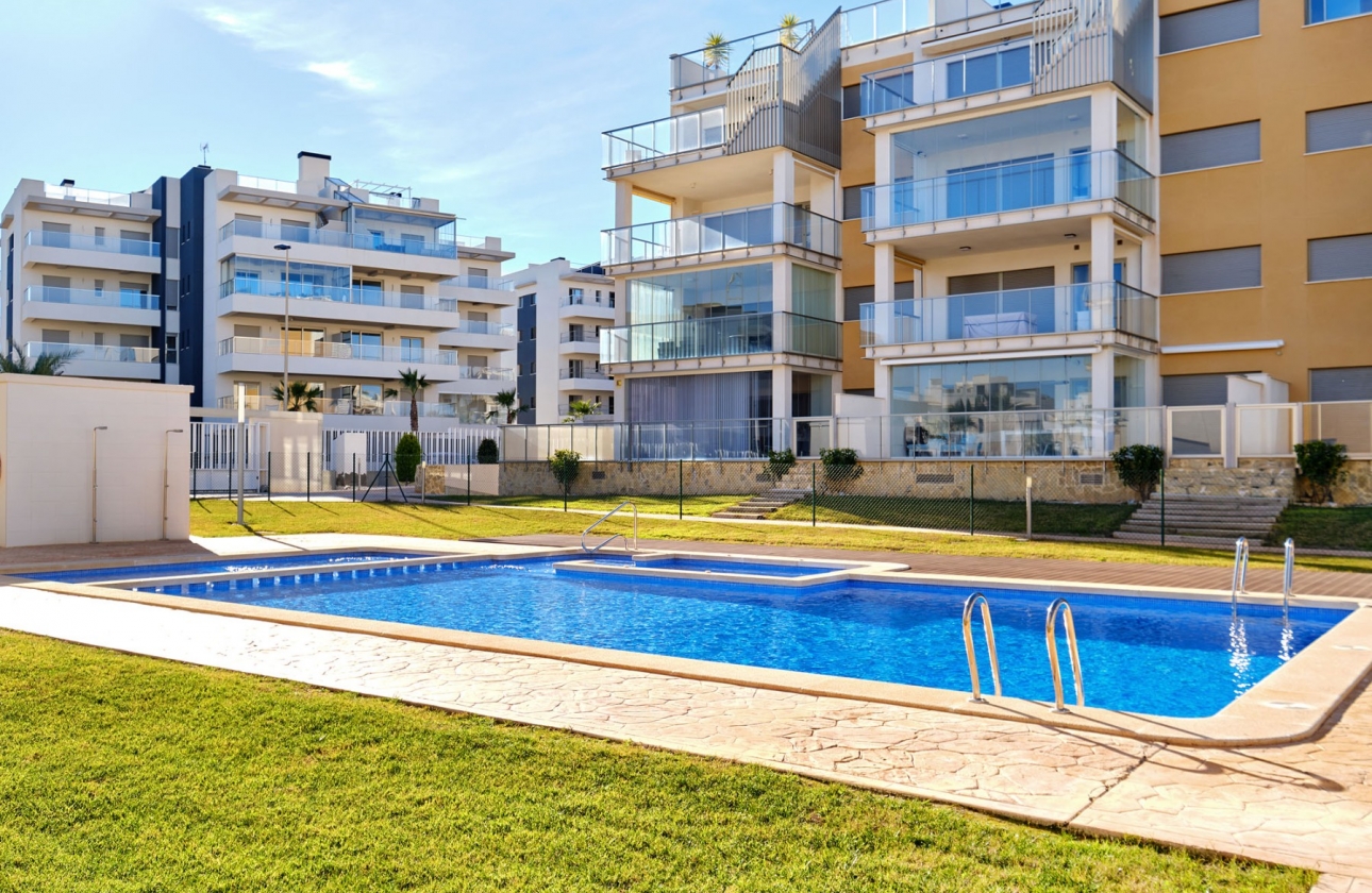 Resale - Apartment - Orihuela Costa - Villamartin