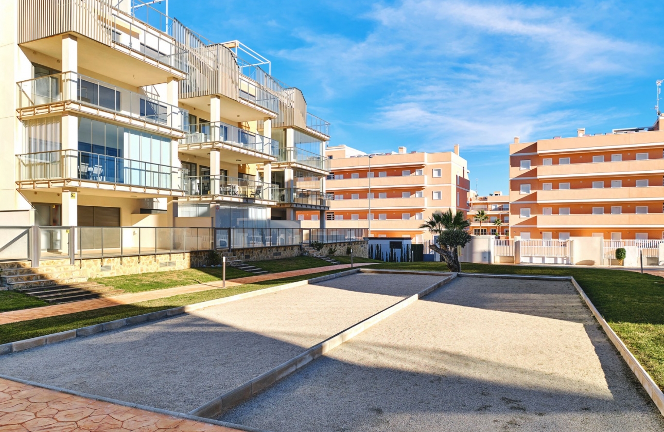 Resale - Apartment - Orihuela Costa - Villamartin